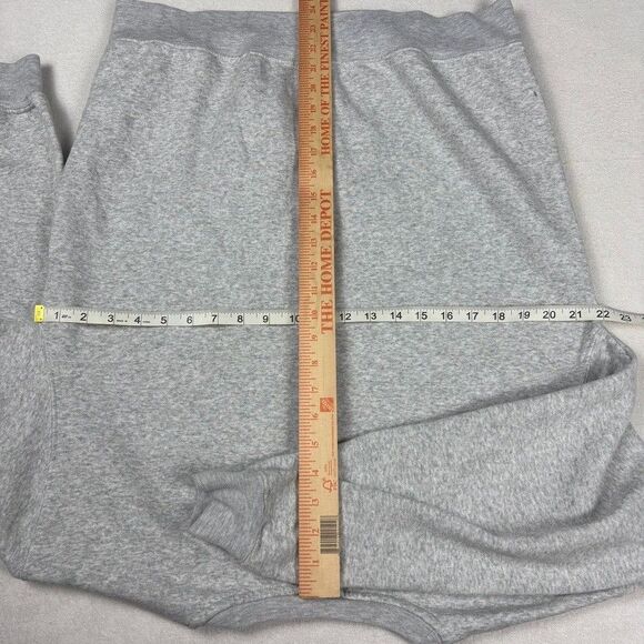 Vintage Disney Winnie the Pooh Winter Sweatshirt XL Graphic Eeyore Piglet Tigger - Picture 6 of 6